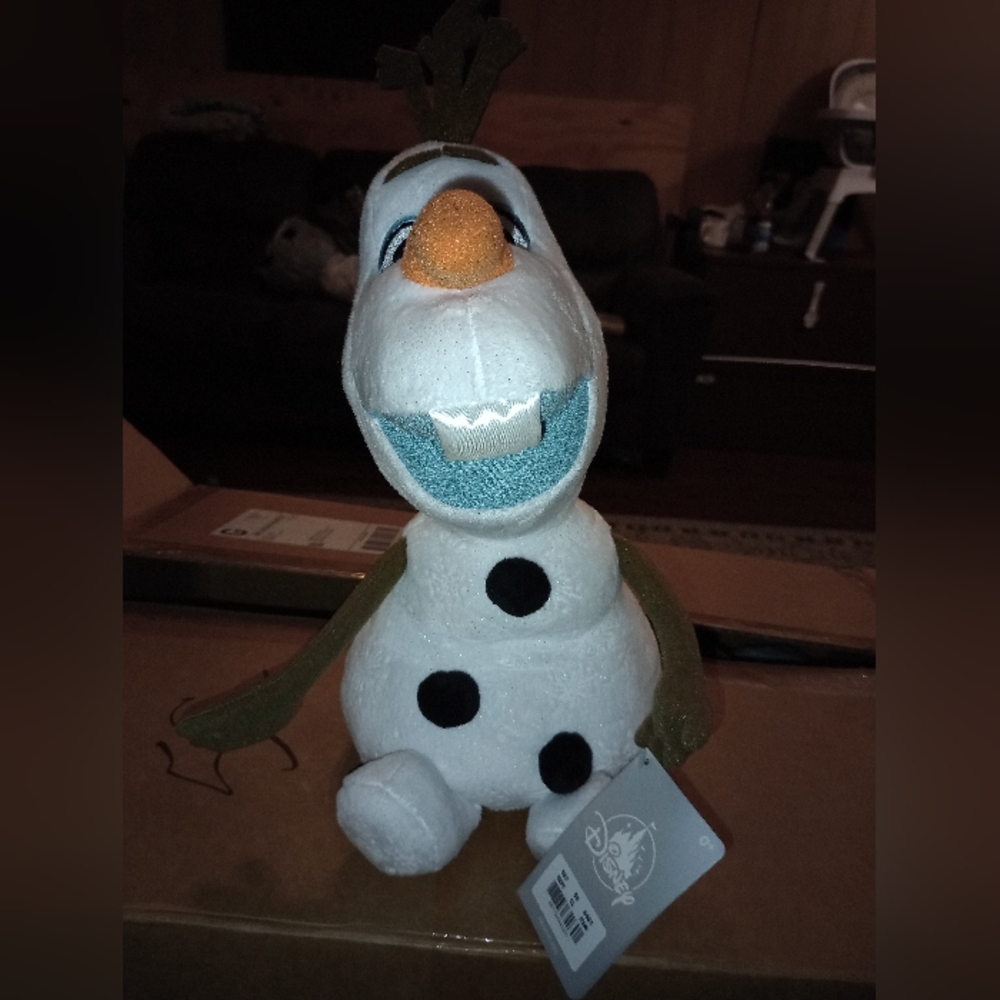 Disney Olaf the Snowman ☃️⛄ NWT